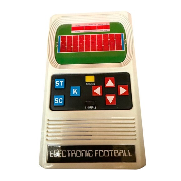 VINTAGE Mattel Electronic Football Handheld Game! With Batteries Retro - Picture 1 of 7